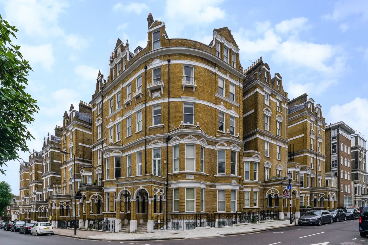 Airlie Gardens, London, W8, photo 5