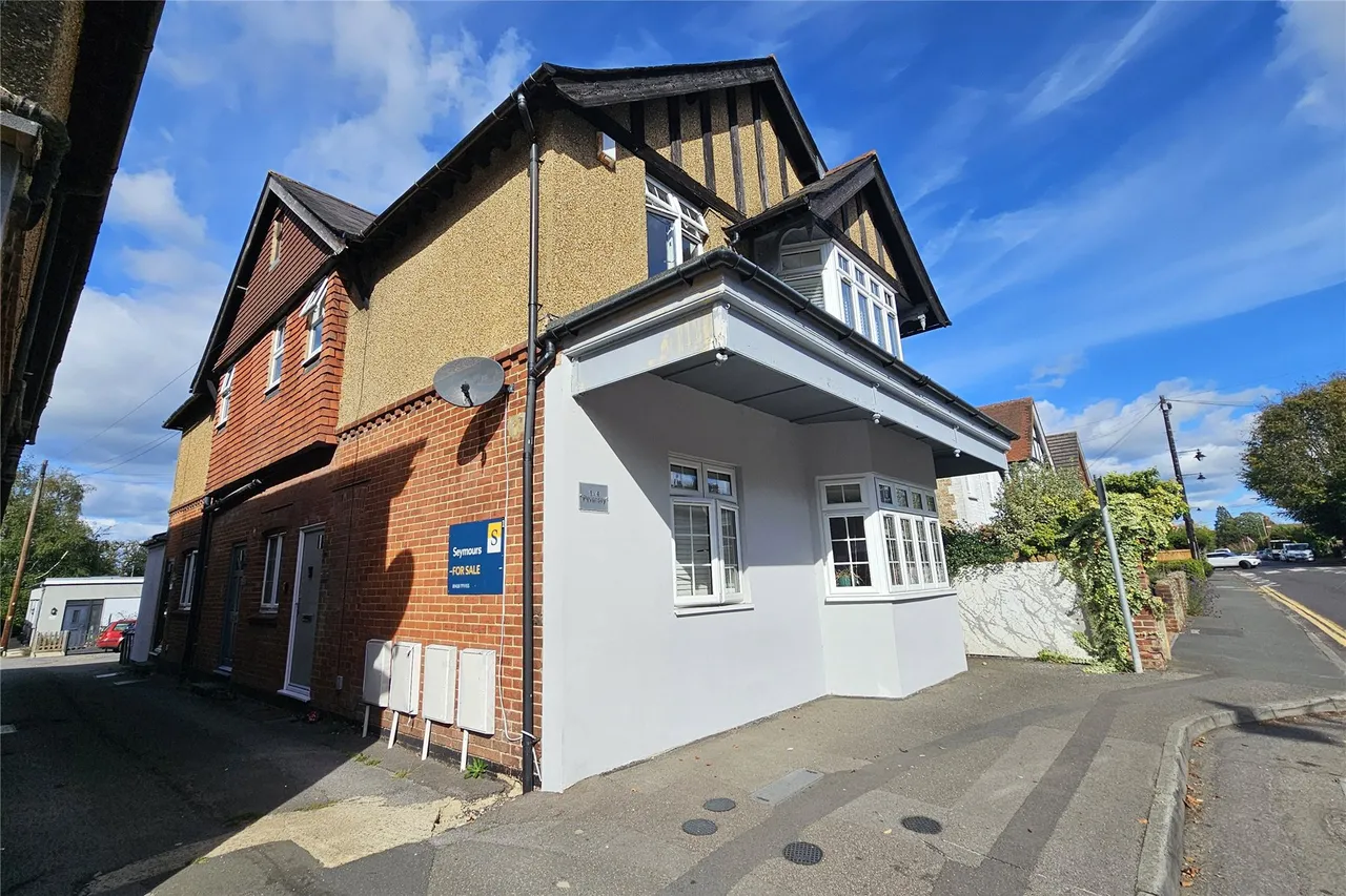 1 bed flat for sale, Beacon Hill Road, Hindhead, GU26