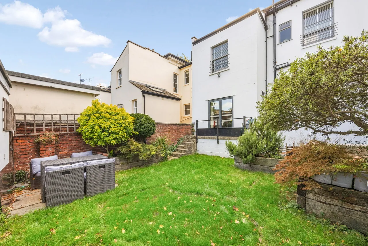 Battledown Approach, Cheltenham, GL52, photo 17