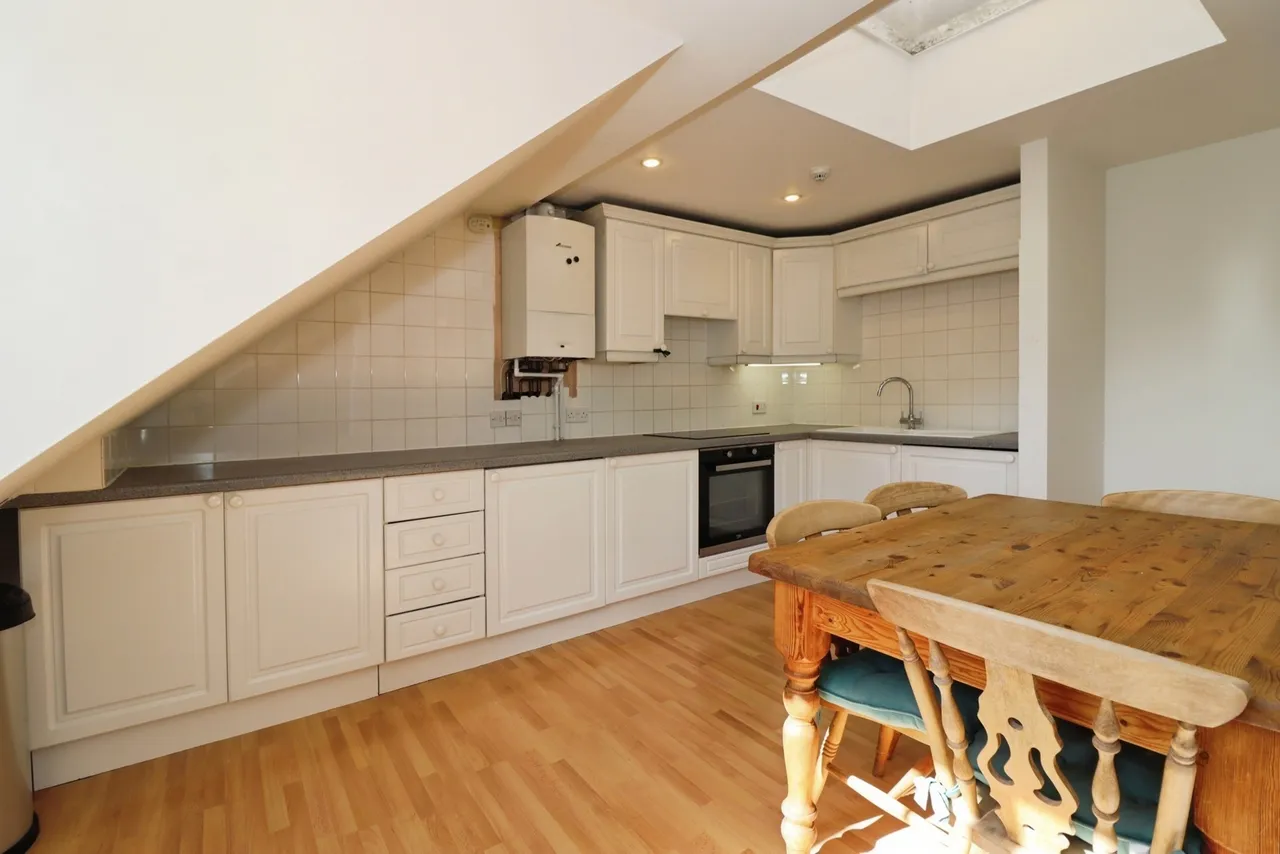 Linden House, Barkleys Hill, Stapleton, Bristol, BS16, photo 4
