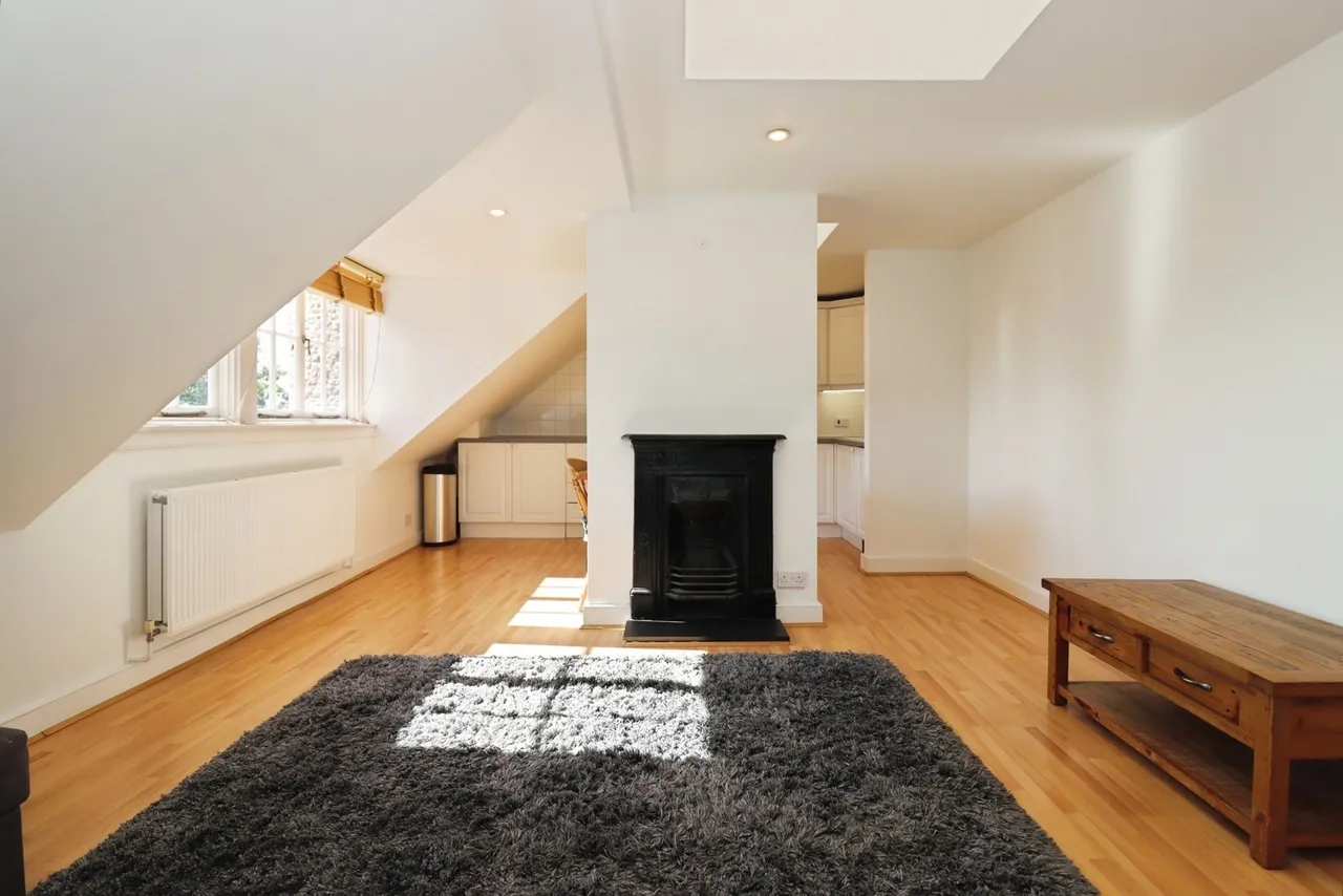 Linden House, Barkleys Hill, Stapleton, Bristol, BS16, photo 9