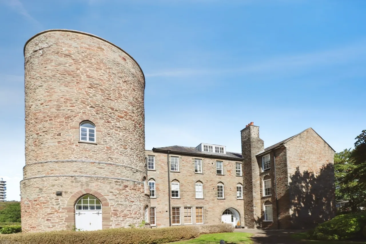 2 bed flat for sale — Linden House, Barkleys Hill, Stapleton, Bristol, BS16