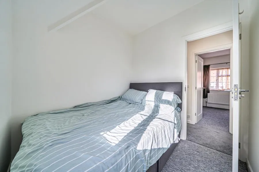 Kings Road, Banbury, OX16, photo 9