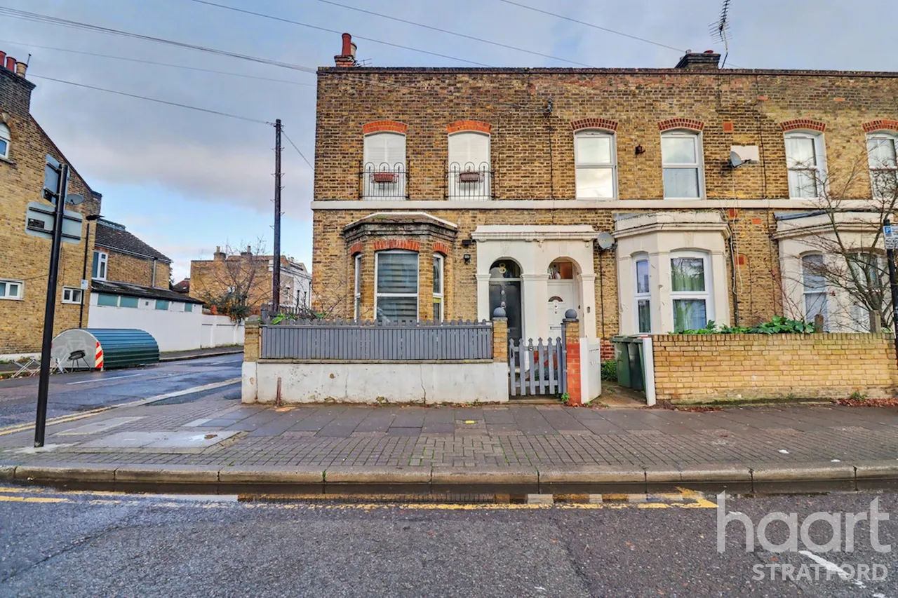 1 bed flat for sale, Chobham Road, Stratford, E15