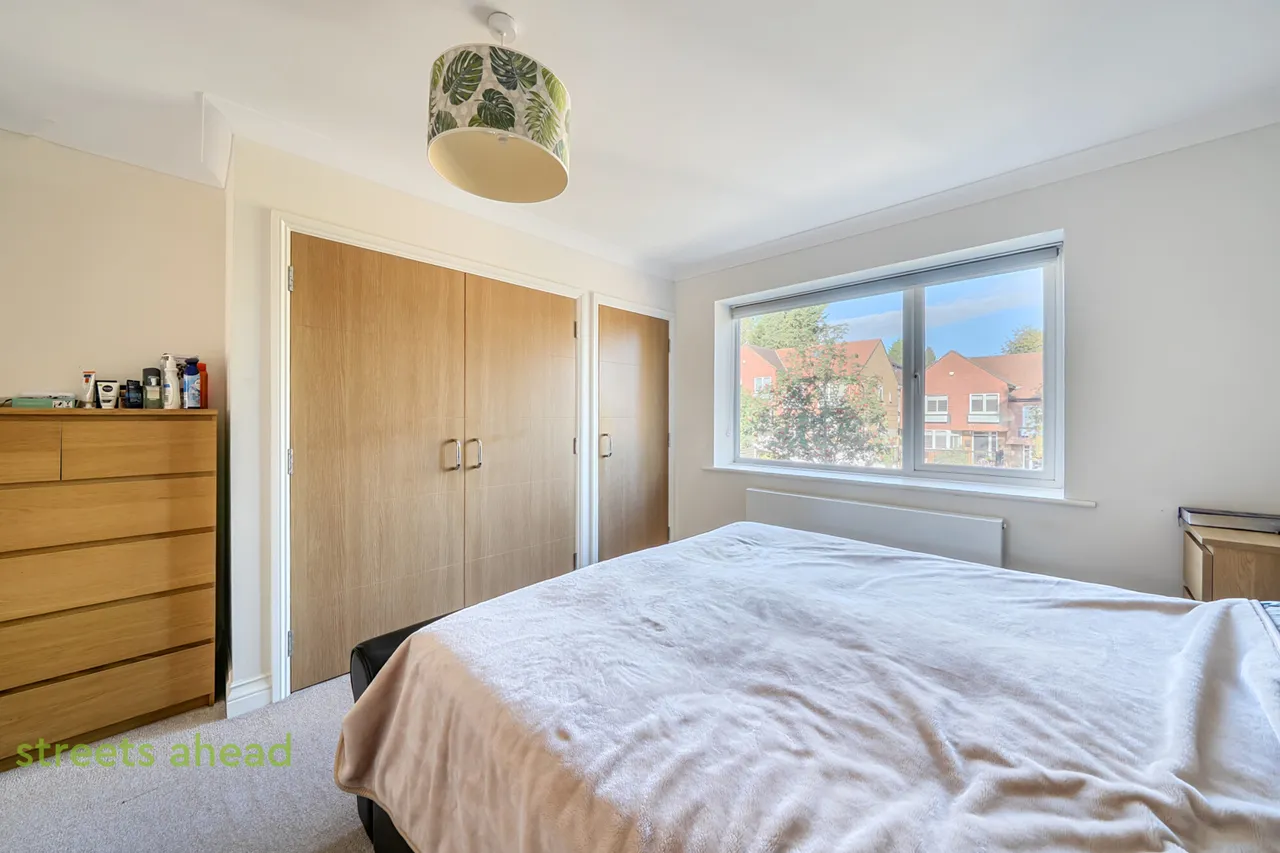 Waddington Avenue, Coulsdon, CR5, photo 8