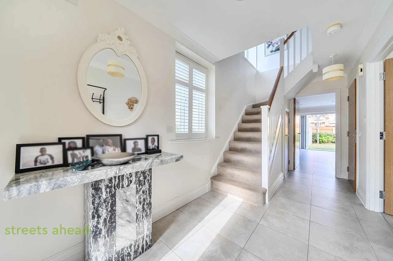 Waddington Avenue, Coulsdon, CR5, photo 7