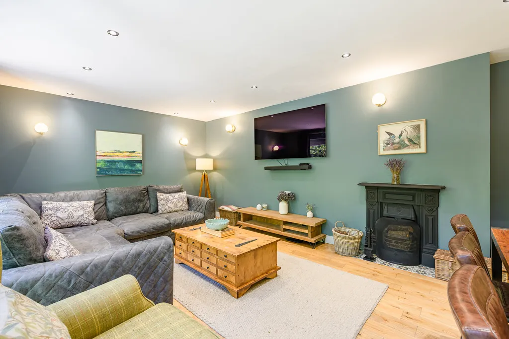 Tower Road, Ashley Heath, photo 8