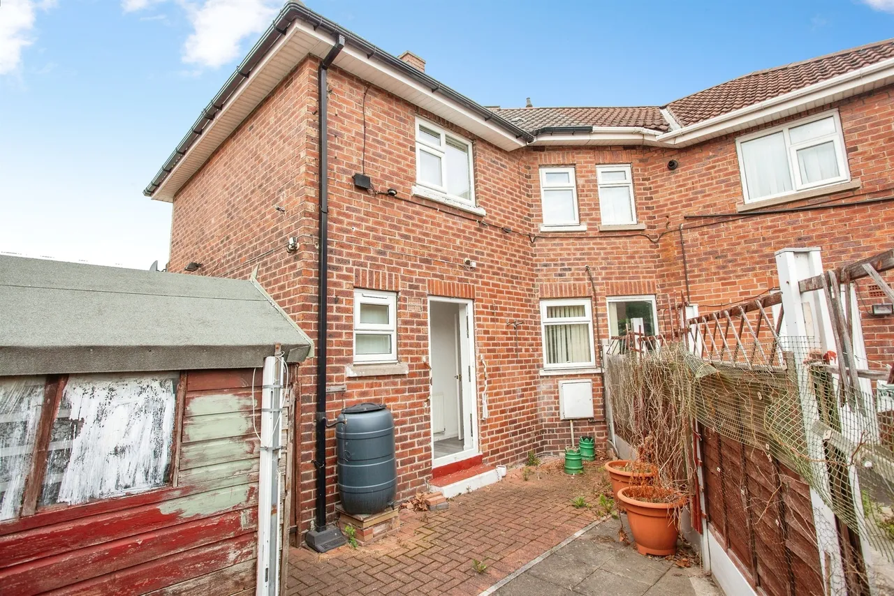 Middle Lane South, Herringthorpe, Rotherham, photo 4