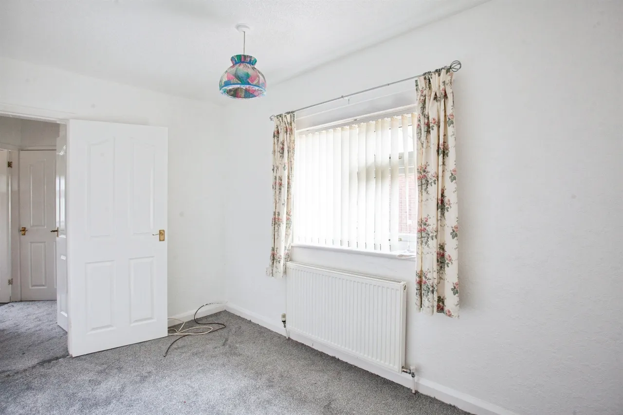 Middle Lane South, Herringthorpe, Rotherham, photo 12