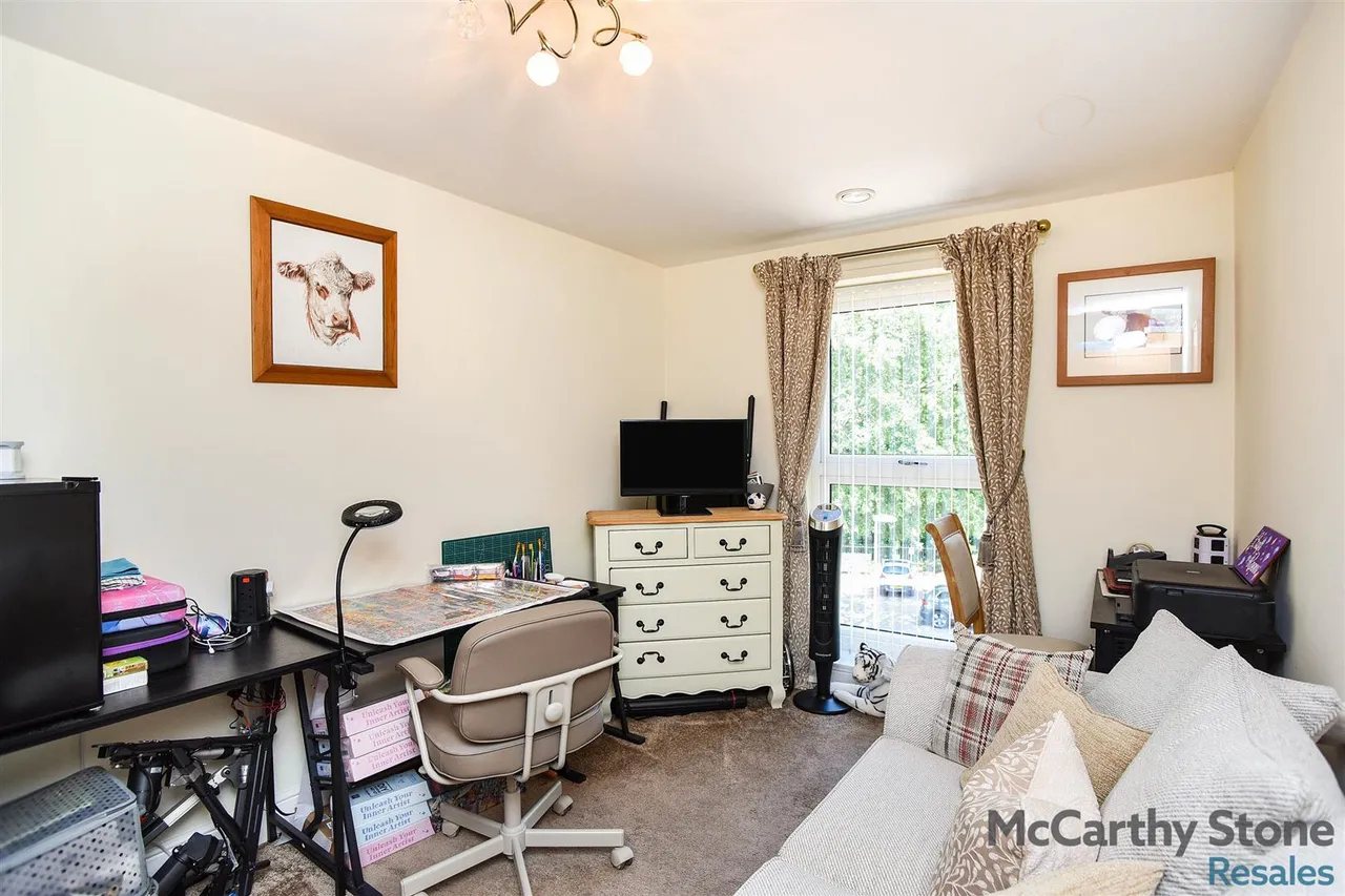 The Oval, Stafford, ST17, photo 11