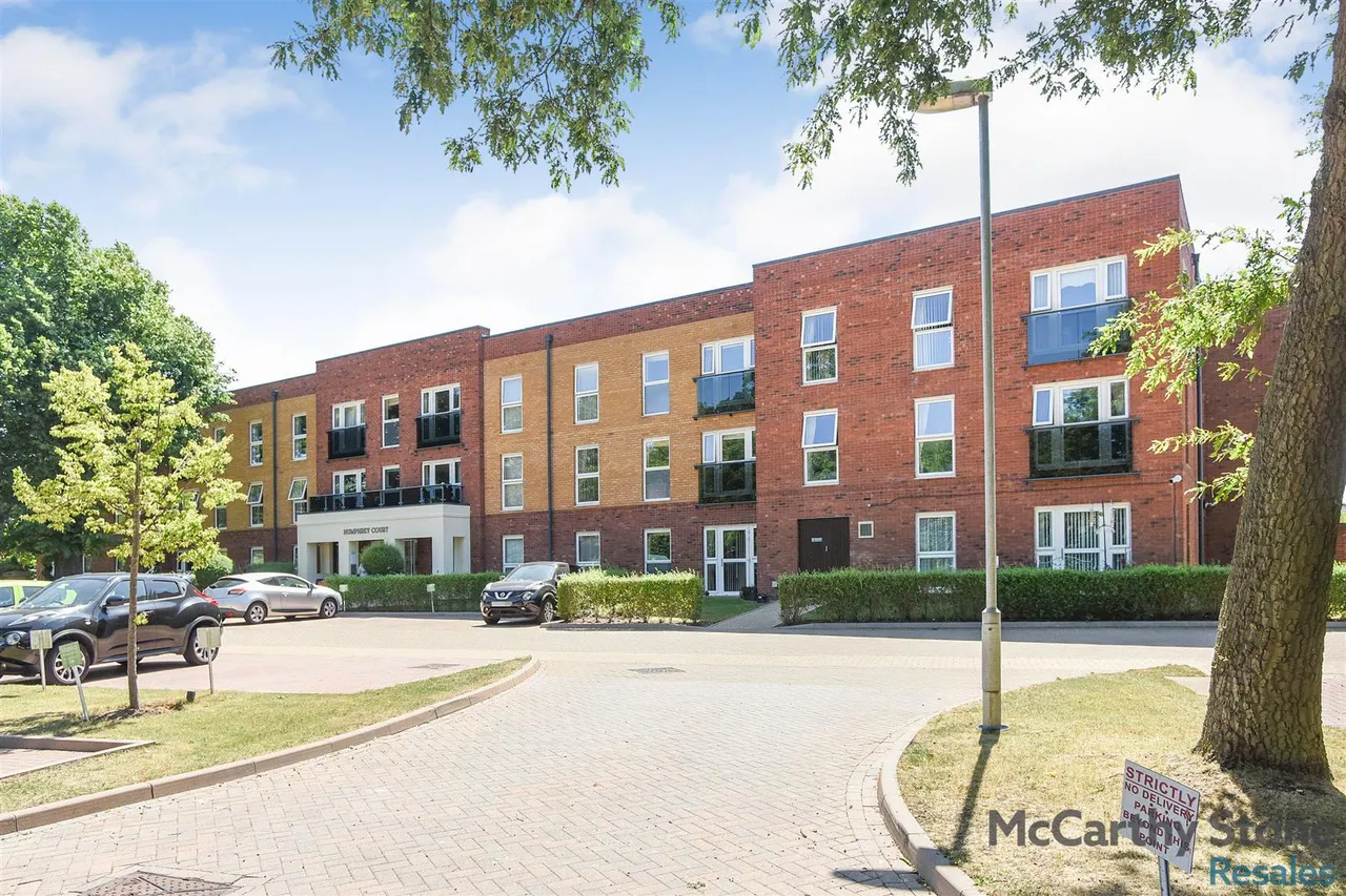 2 bed flat for sale, The Oval, Stafford, ST17