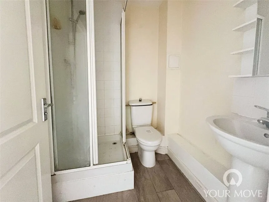 Admirals Way, Gravesend, Kent, DA12, photo 6