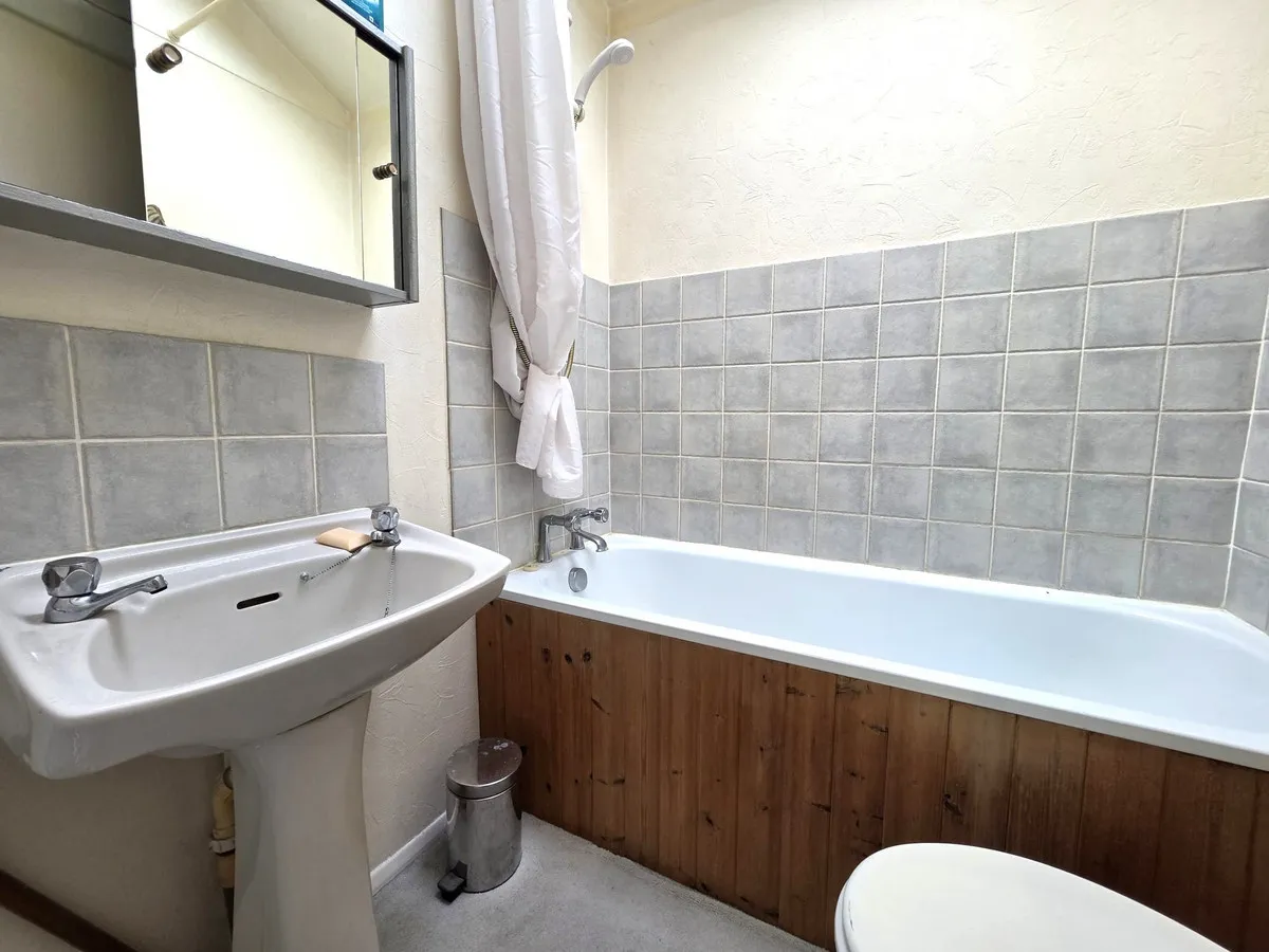London, SW16, photo 11