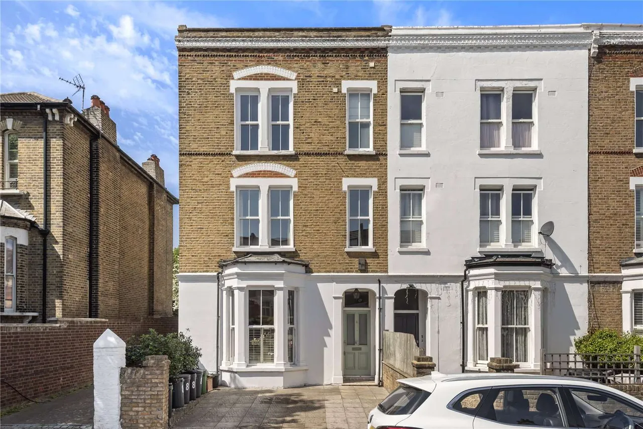 6 bed house for sale — Geraldine Road, London, SW18 2NU