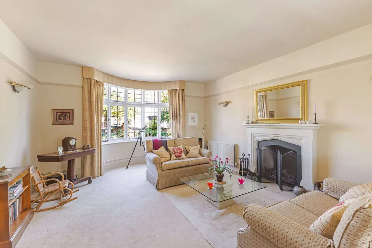 Church Road, Linslade, Leighton Buzzard, Bedfordshire, LU7 2LR, photo 5