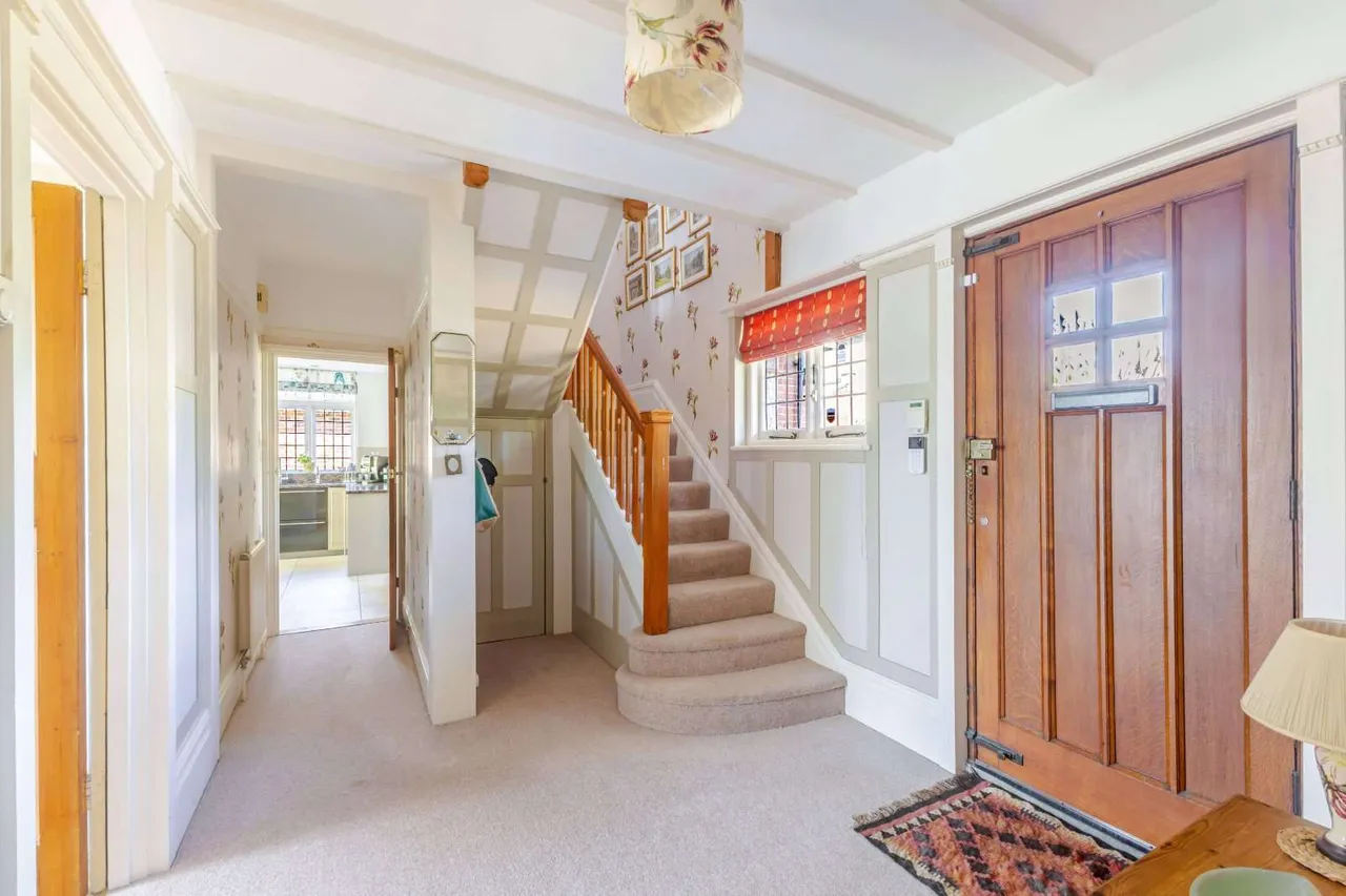 Church Road, Linslade, Leighton Buzzard, Bedfordshire, LU7 2LR, photo 4