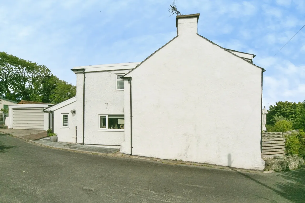 Lon Ty Mawr, Llandegfan, LL59, photo 33