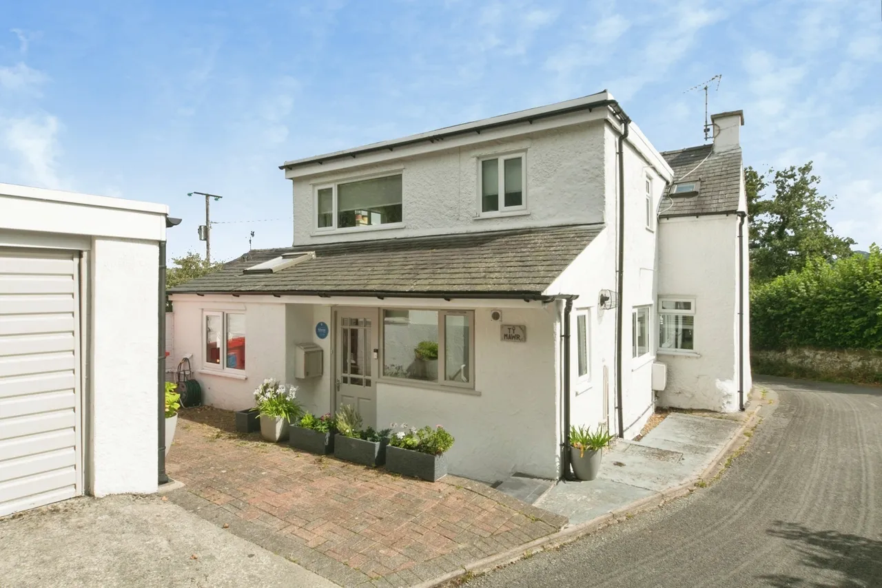 Lon Ty Mawr, Llandegfan, LL59, photo 35
