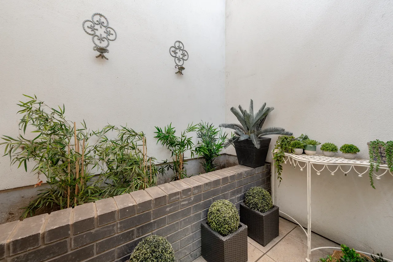 Princess Louise Walk, London, W10, photo 18