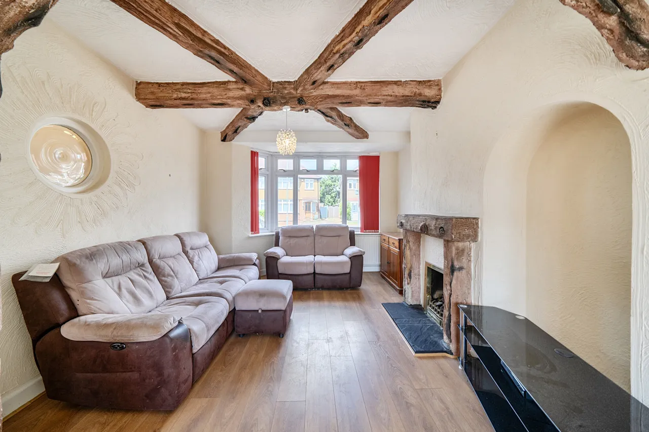 Dellfield Crescent, Uxbridge, UB8, photo 4