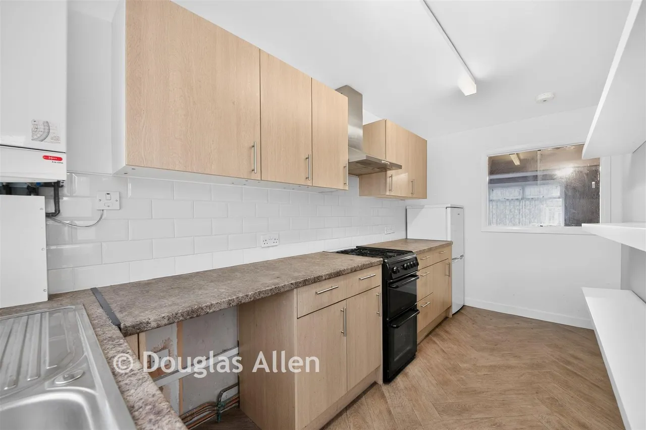 Oval Road North, Dagenham, RM10, photo 9
