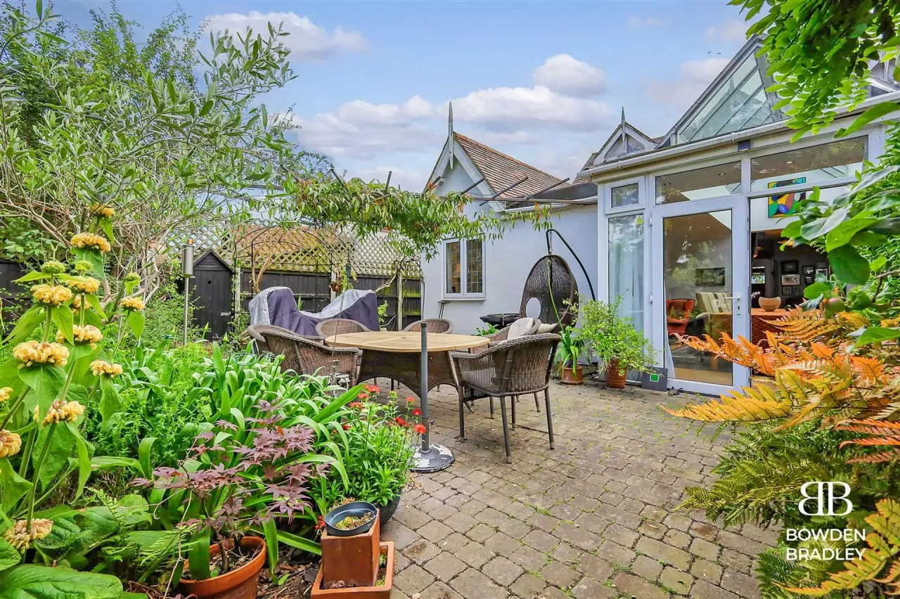 Westrow Gardens, Ilford, IG3, photo 40