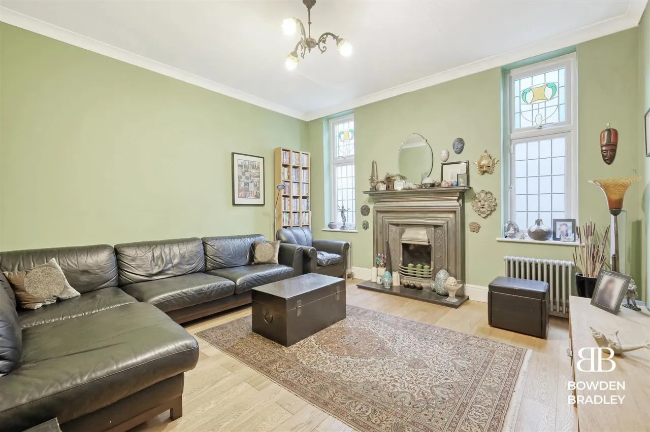 Westrow Gardens, Ilford, IG3, photo 10