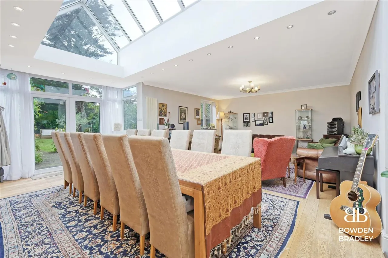 Westrow Gardens, Ilford, IG3, photo 55