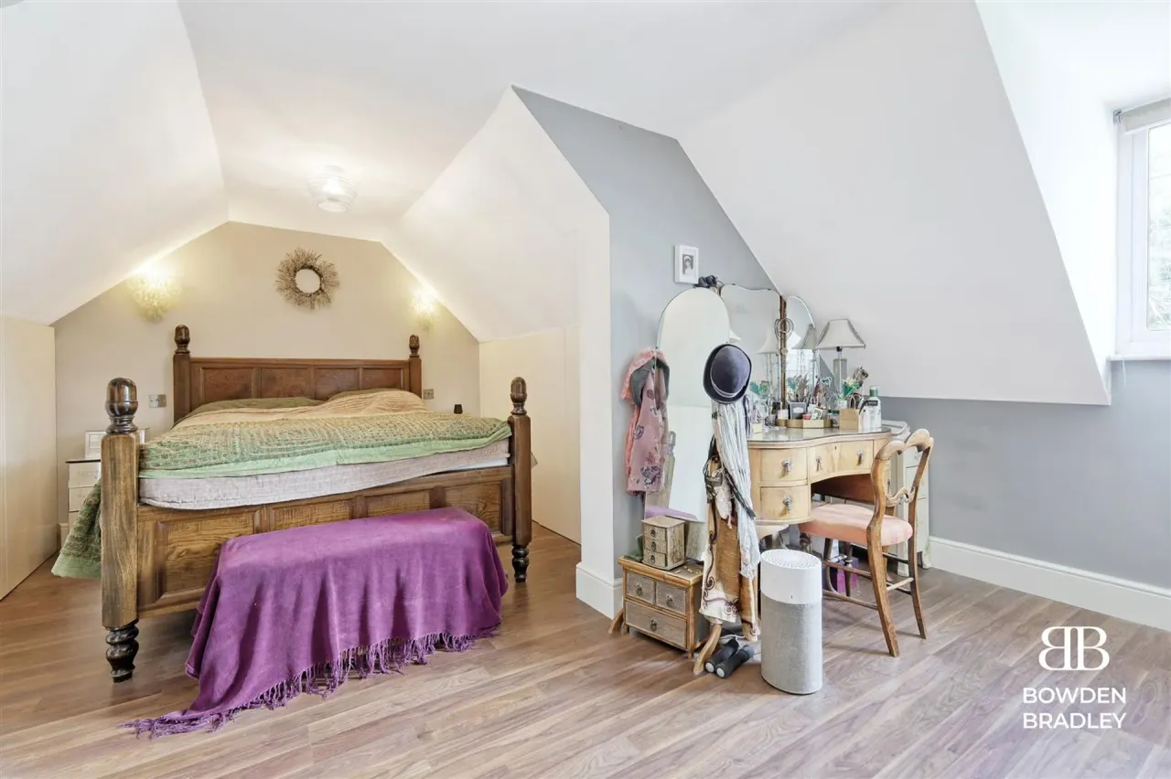 Westrow Gardens, Ilford, IG3, photo 30