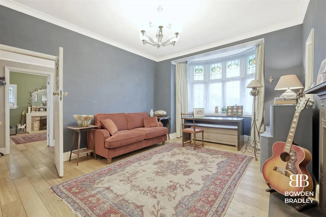 Westrow Gardens, Ilford, IG3, photo 60