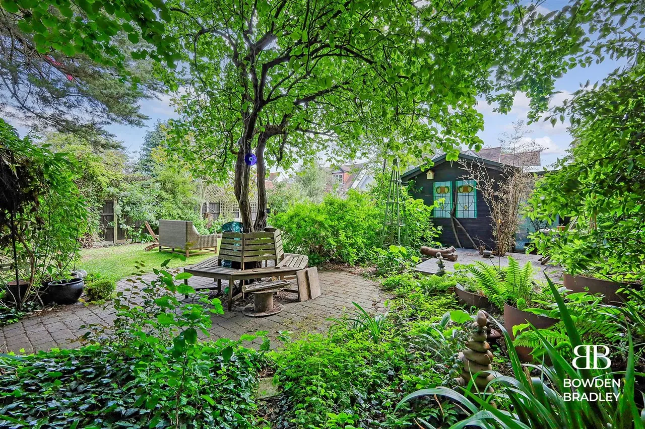 Westrow Gardens, Ilford, IG3, photo 44