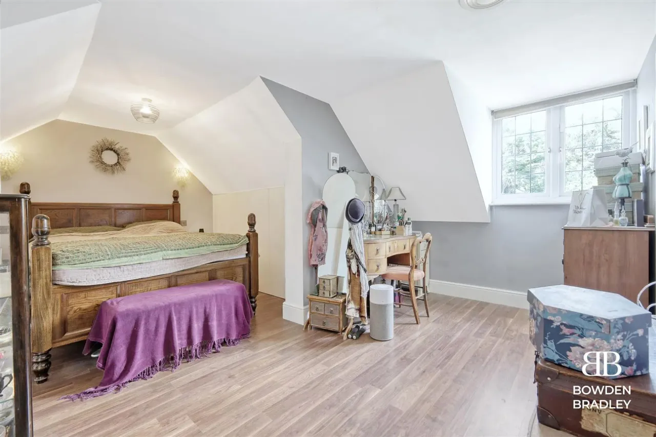 Westrow Gardens, Ilford, IG3, photo 31