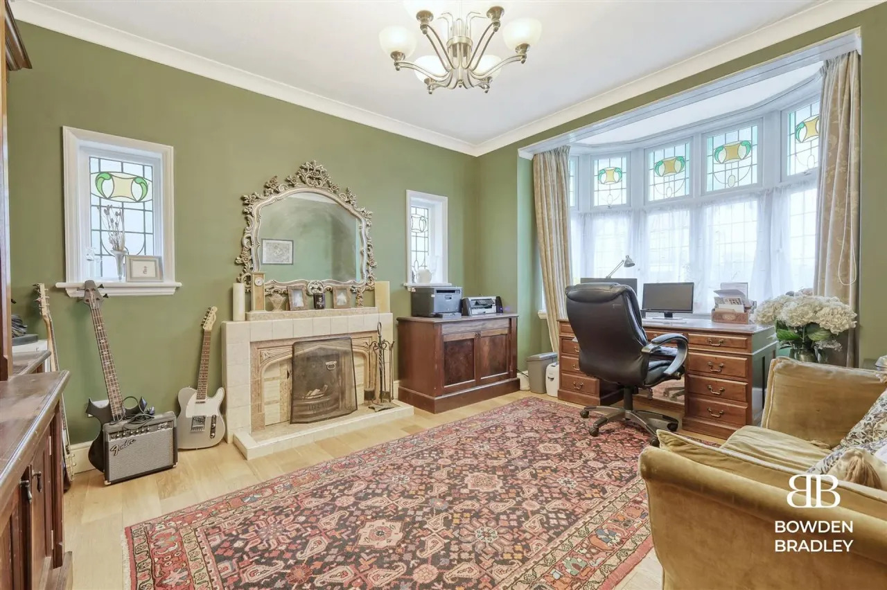 Westrow Gardens, Ilford, IG3, photo 7