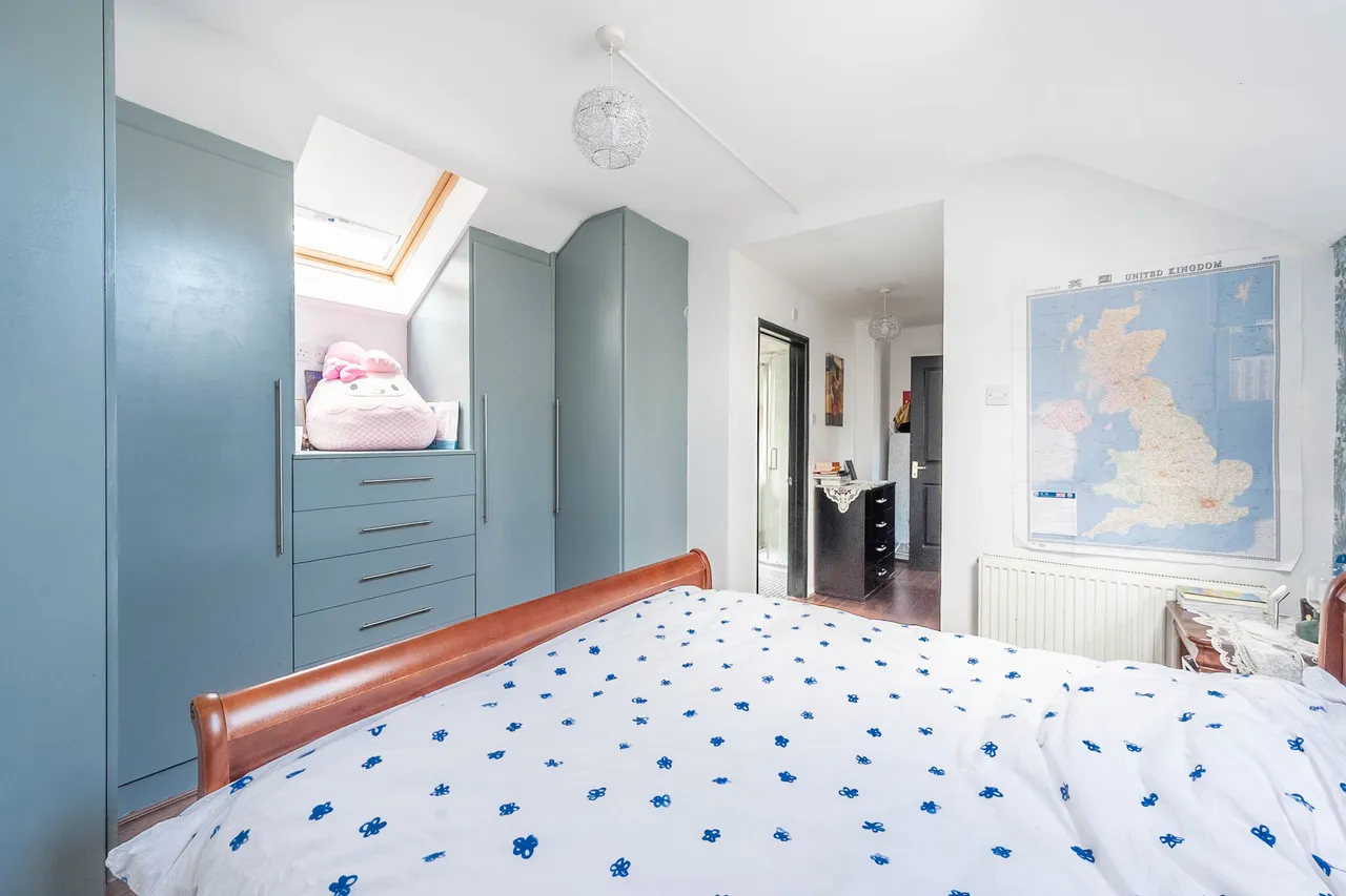 5 Caddis Close, Stanmore, photo 7