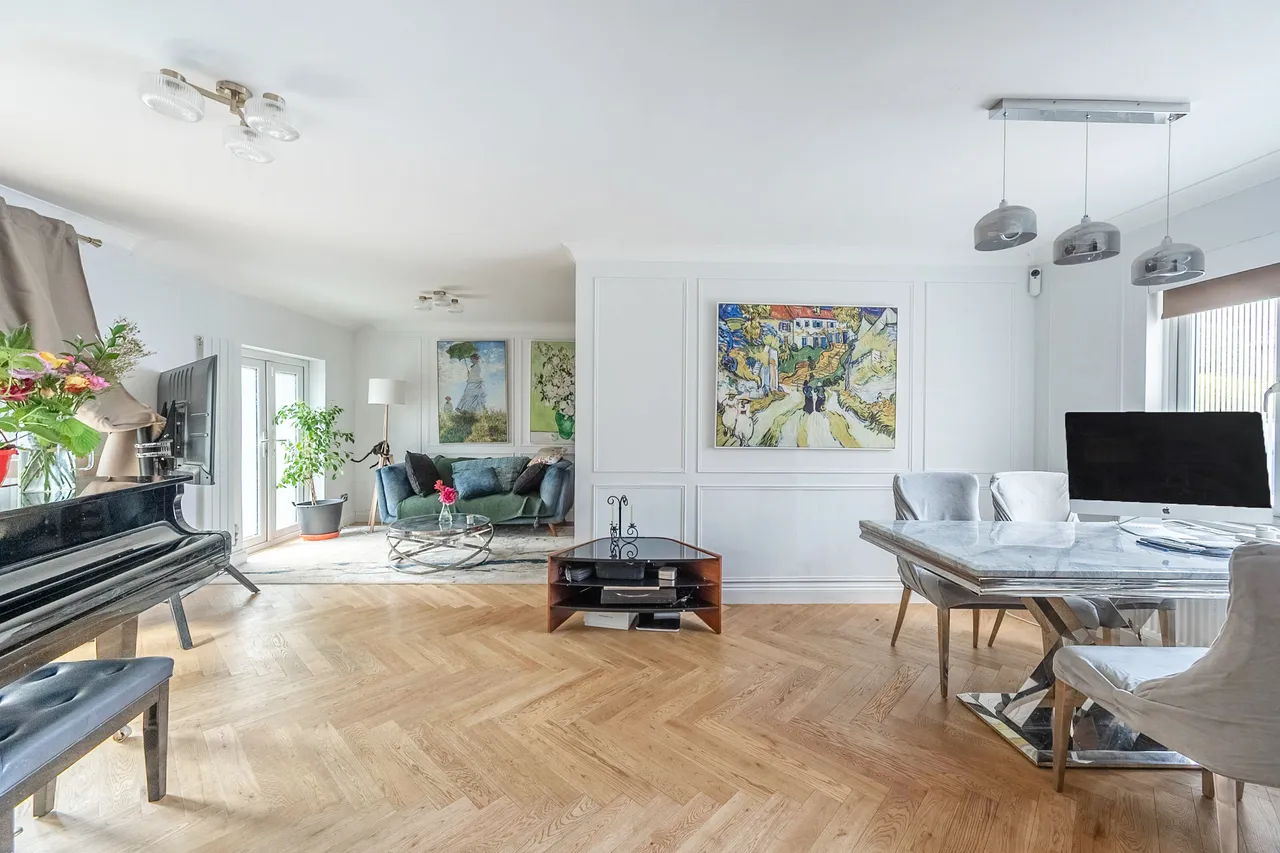 5 Caddis Close, Stanmore, photo 6