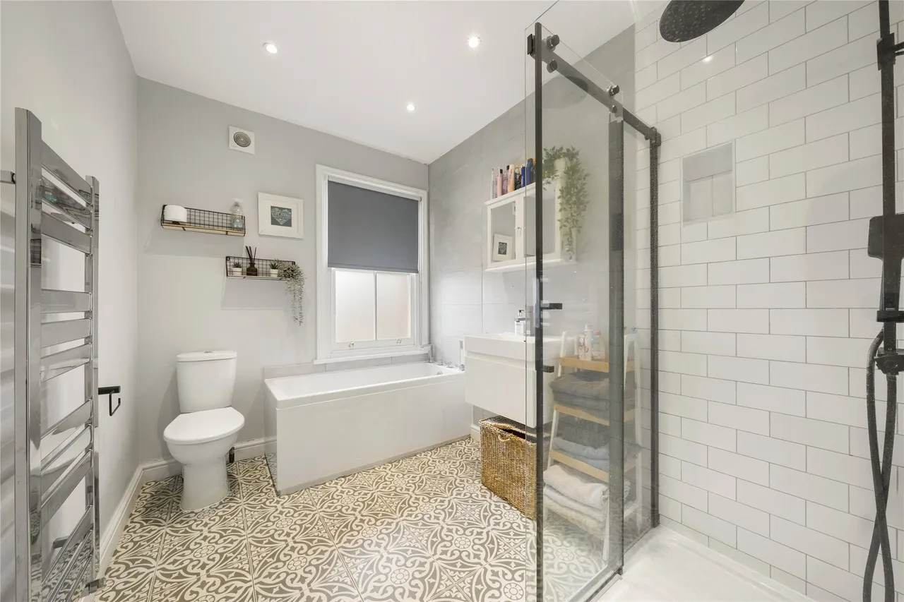 Elmgrove Road, Weybridge, KT13, photo 7
