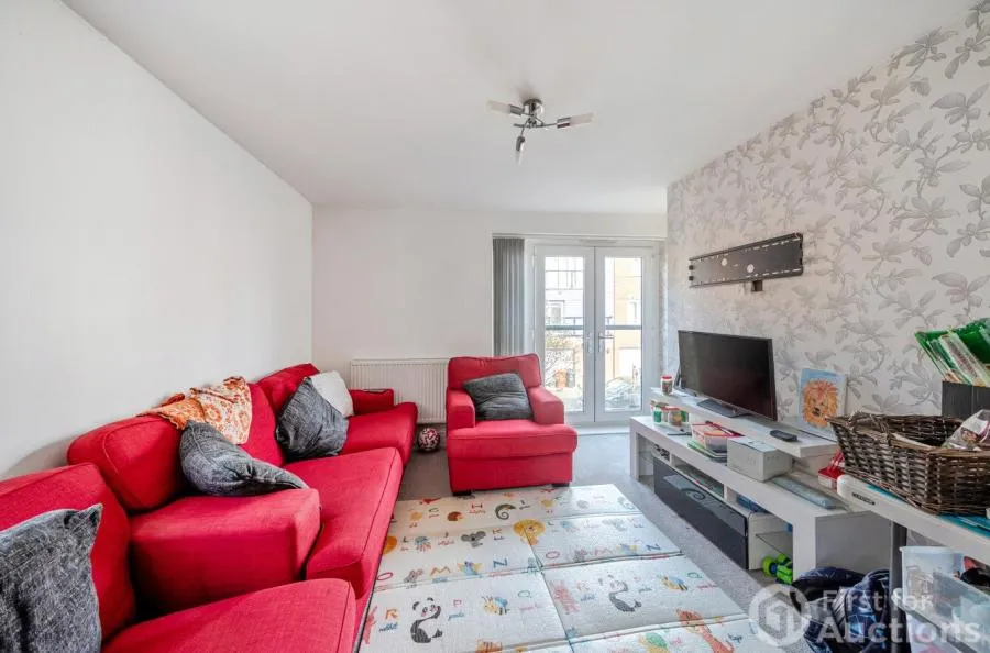 Chadwick Road, Langley, SL3, photo 2