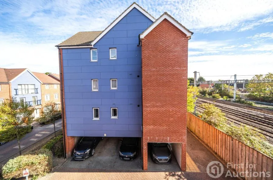Chadwick Road, Langley, SL3, photo 12