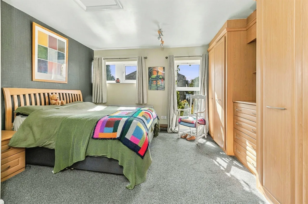 Paris Mews, Scholes, HD9, photo 12