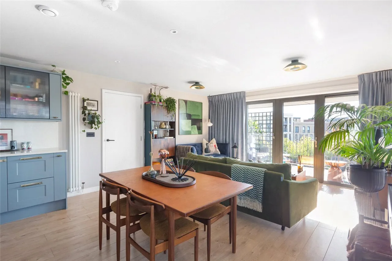 2 bed flat for sale, Henry Road, London, SW9