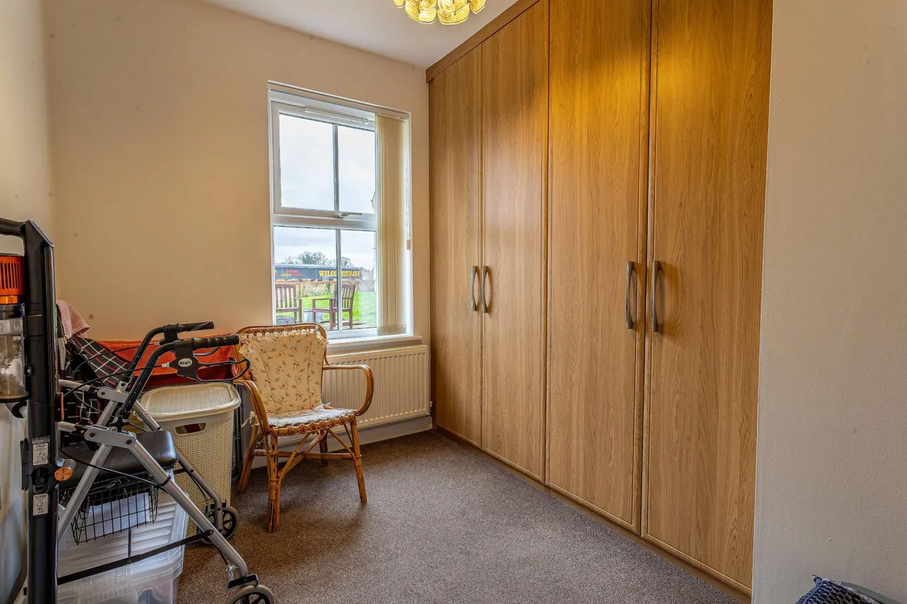 Grove Court, Worksop, S80, photo 7