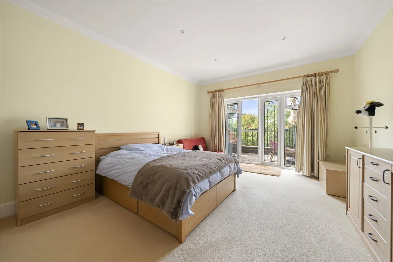 Churchfields Avenue, Weybridge, Surrey, KT13, photo 7