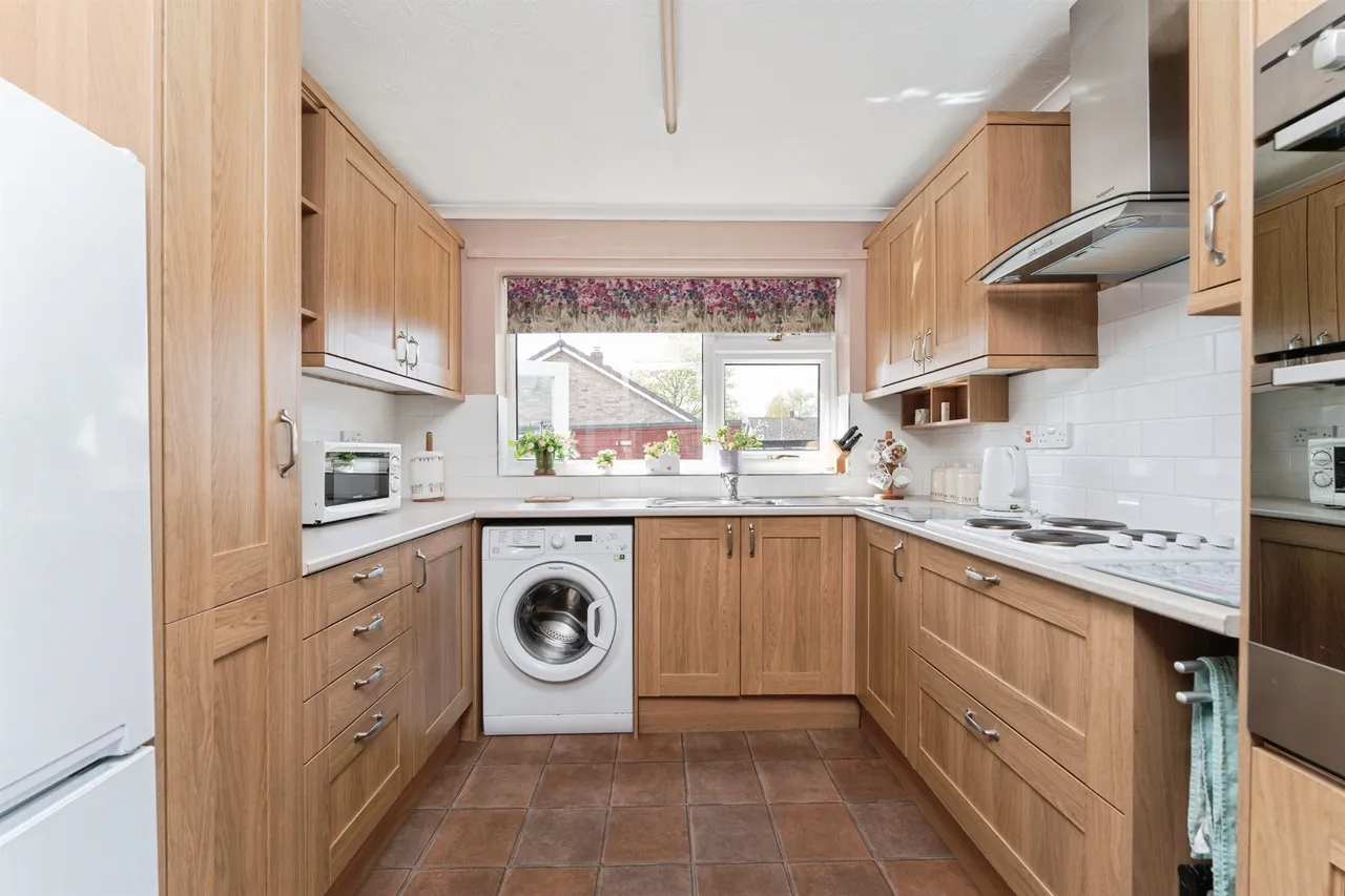 Laurel Close, Red Lodge, Bury St. Edmunds, photo 2