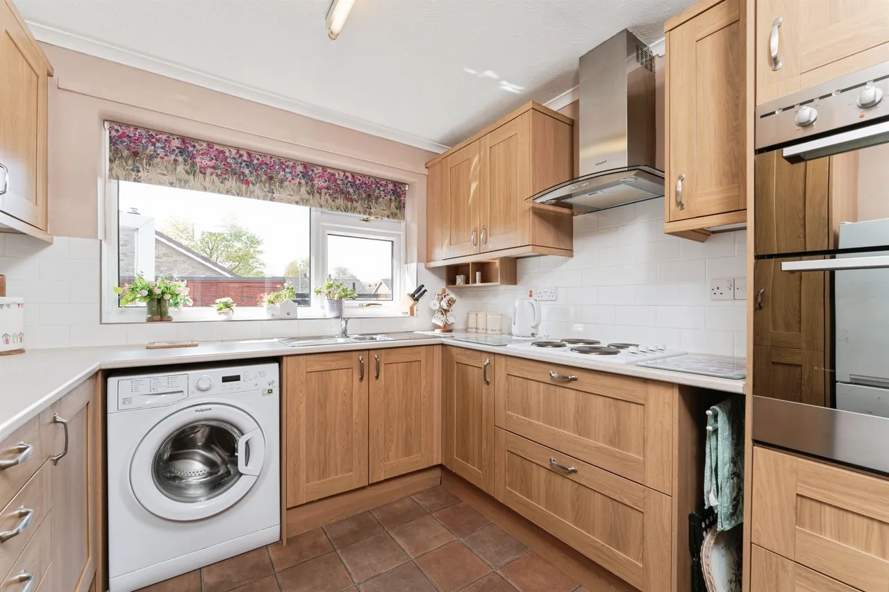 Laurel Close, Red Lodge, Bury St. Edmunds, photo 12