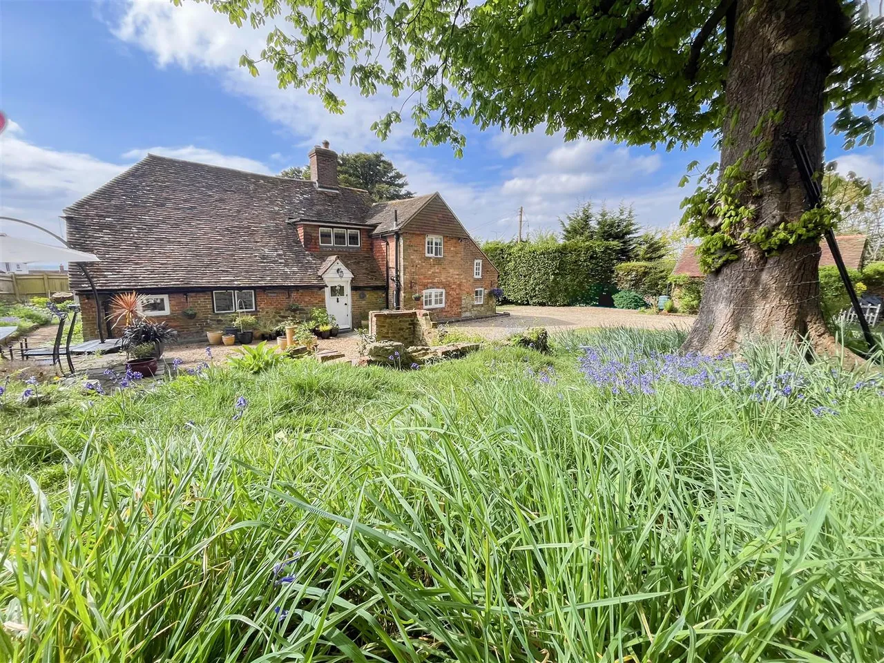 3 bed house for sale — Battle Road, Punnetts Town, Heathfield, TN21 9DR