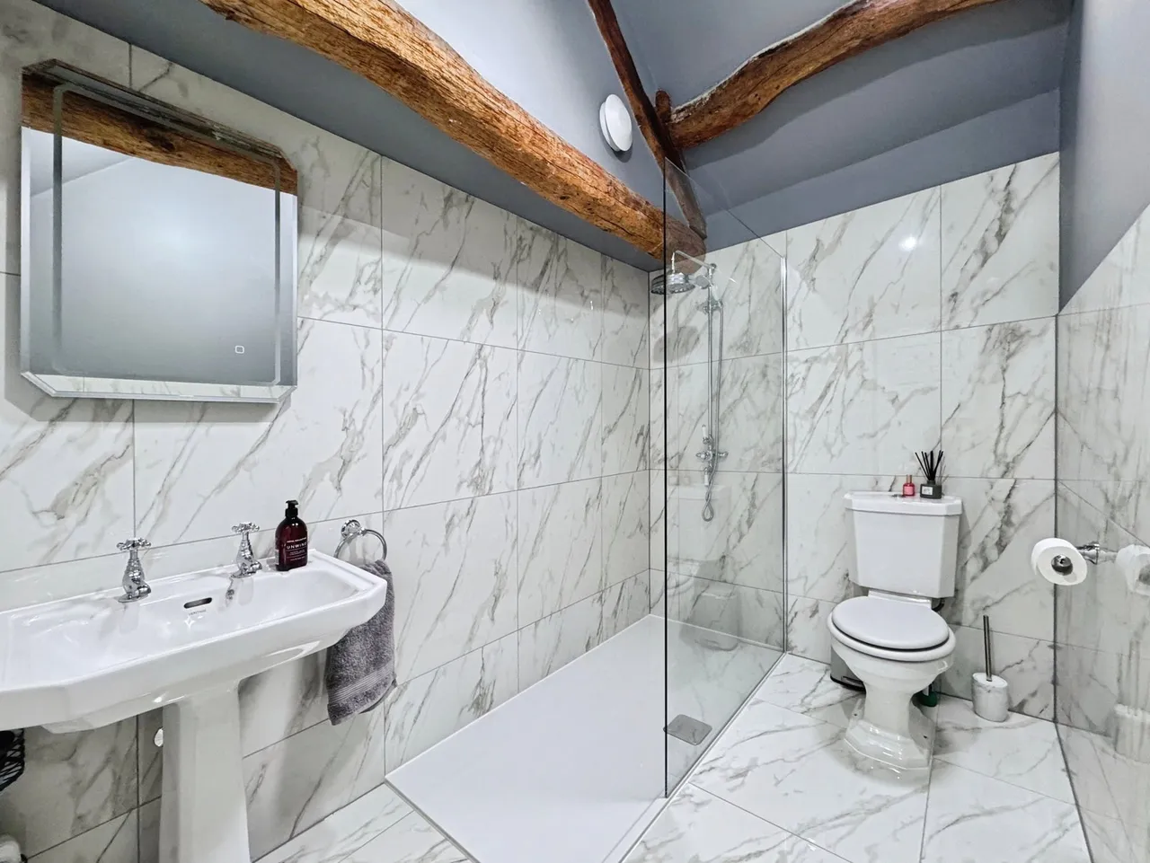 Townend Cottages, Rosley, photo 5