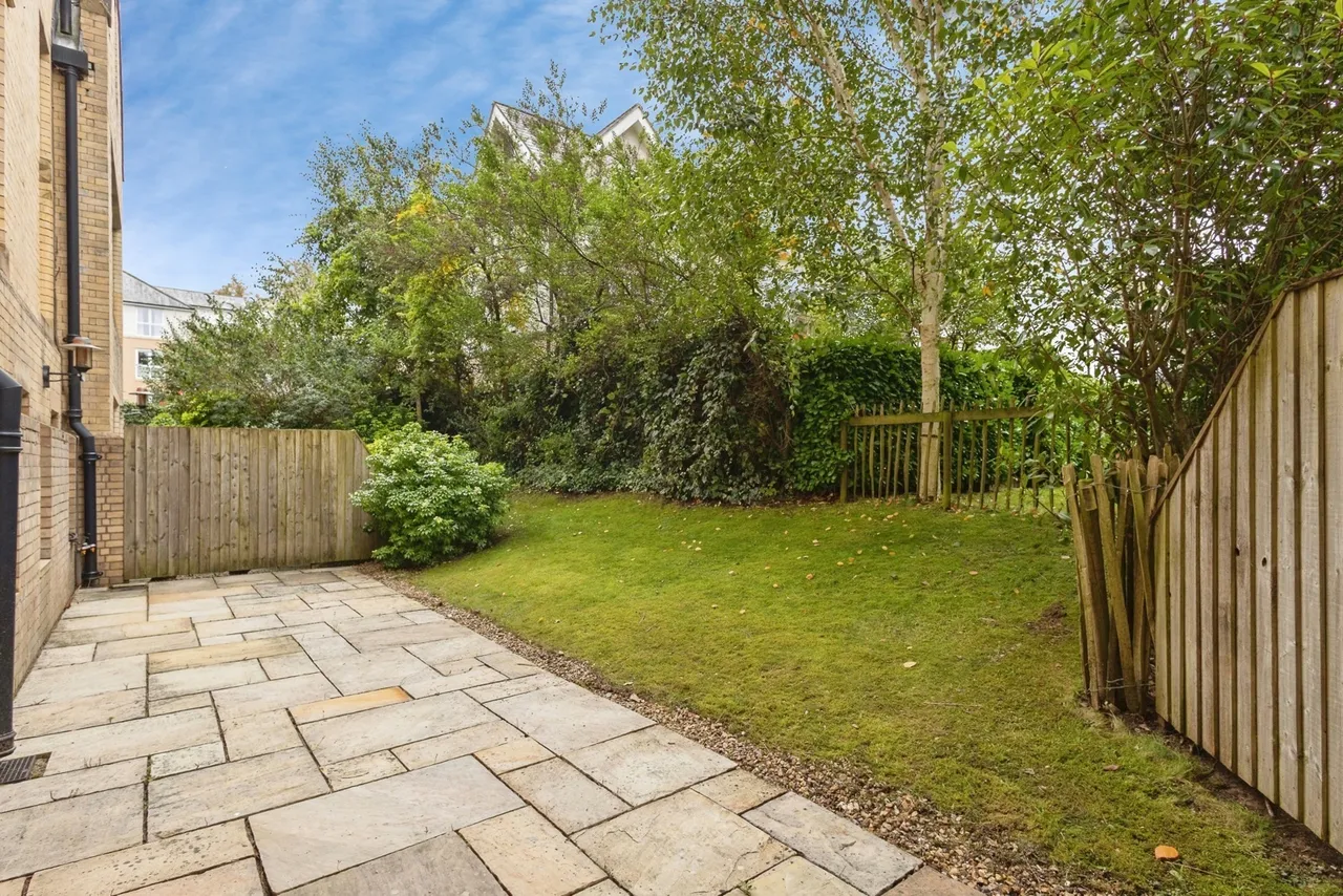 Dundreggan Gardens, Didsbury, M20, photo 25