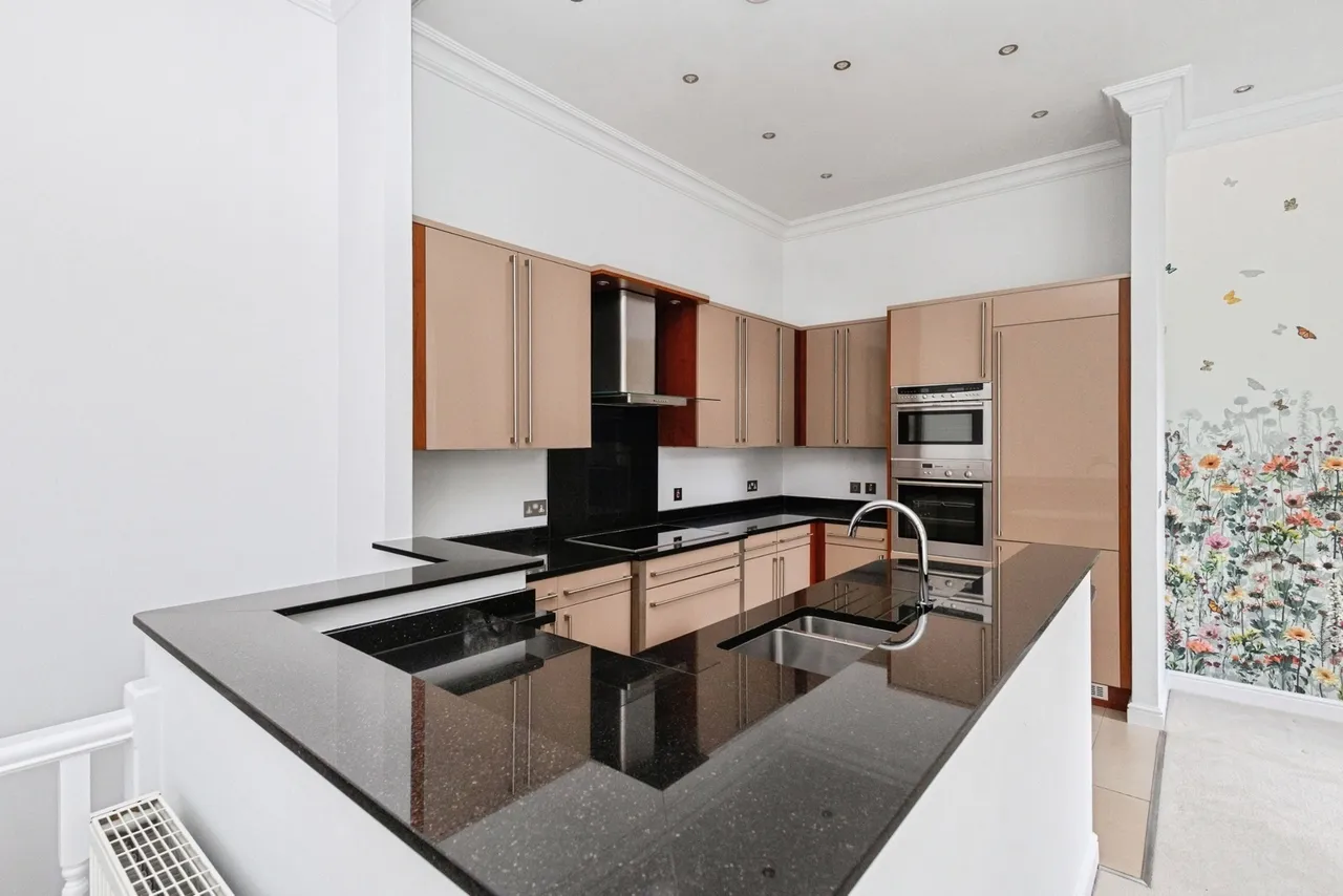 Dundreggan Gardens, Didsbury, M20, photo 29