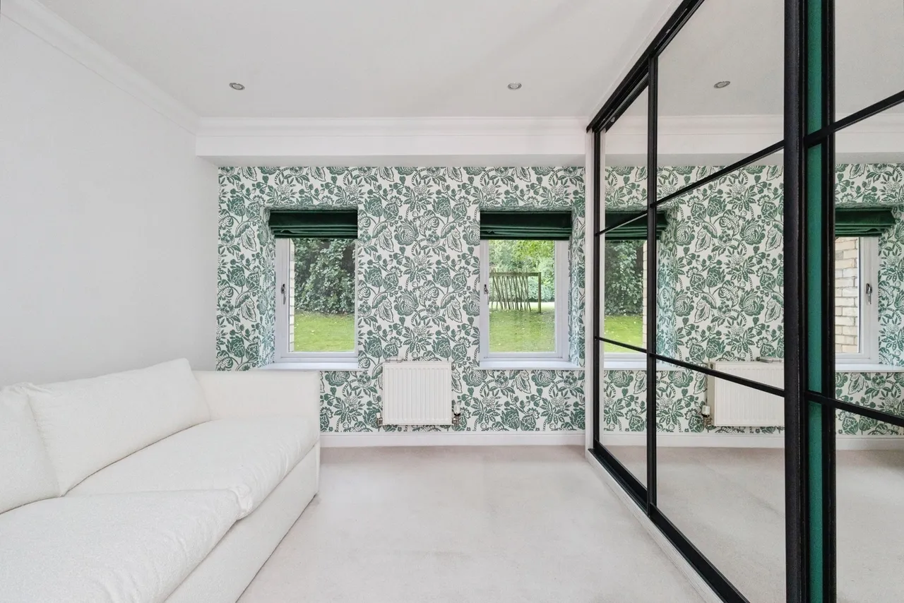 Dundreggan Gardens, Didsbury, M20, photo 11