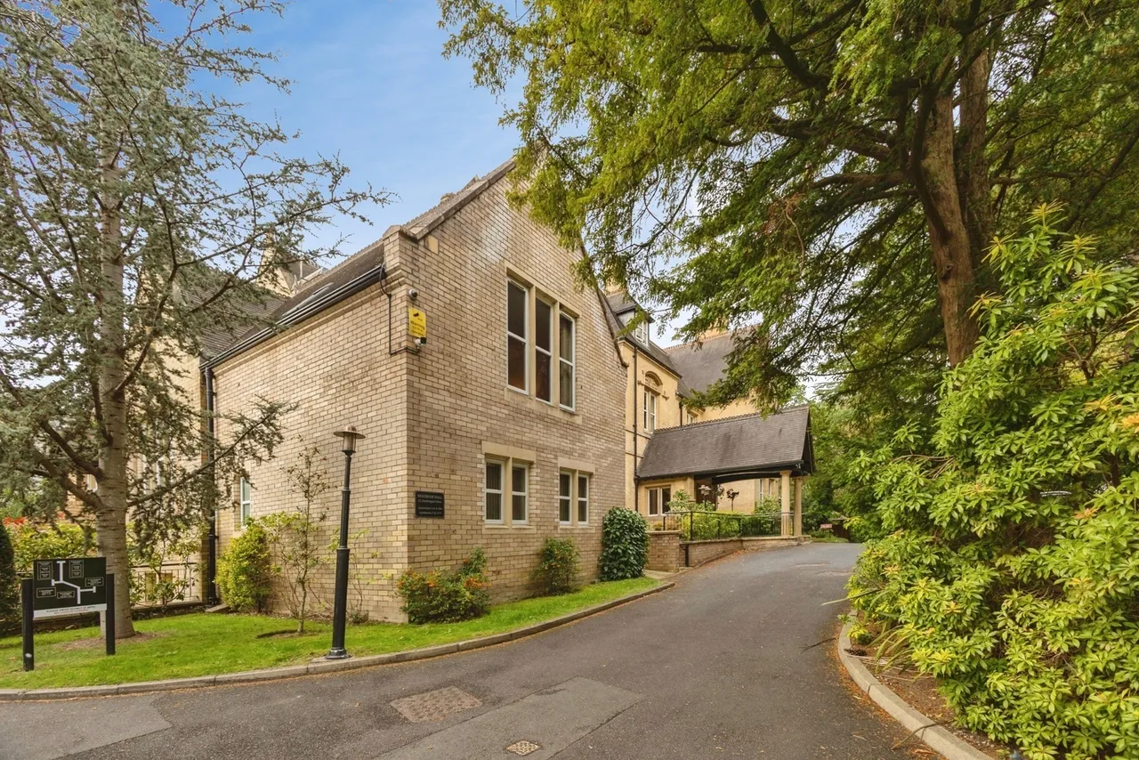 Dundreggan Gardens, Didsbury, M20, photo 21